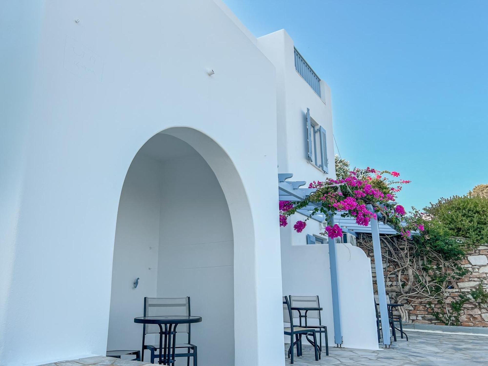 Yaleena Residences Drios Ngoại thất bức ảnh