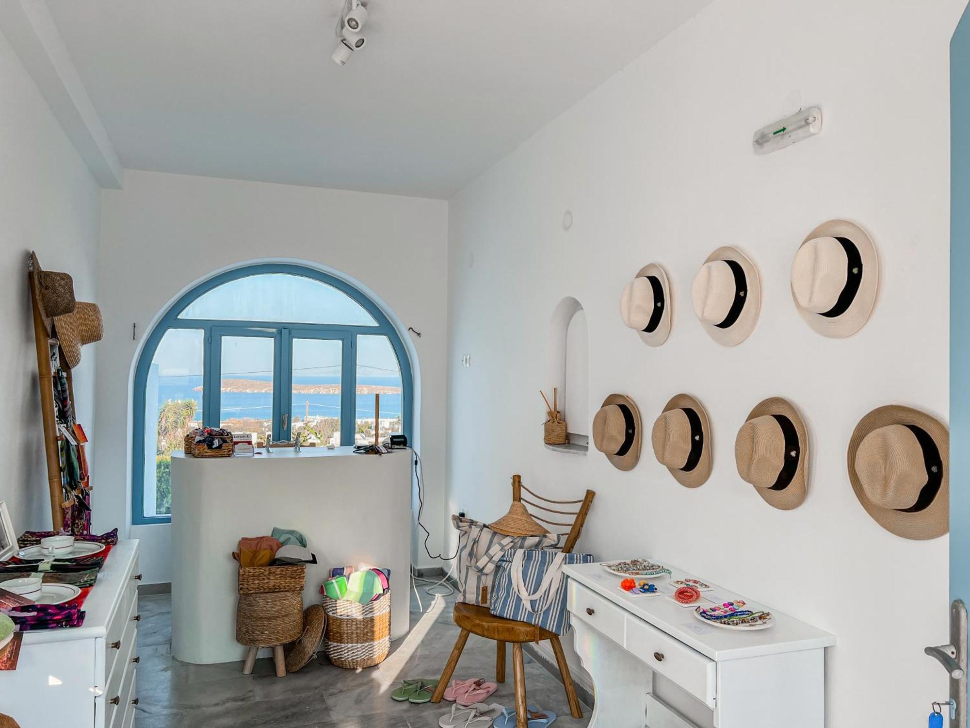 Yaleena Residences Drios Ngoại thất bức ảnh
