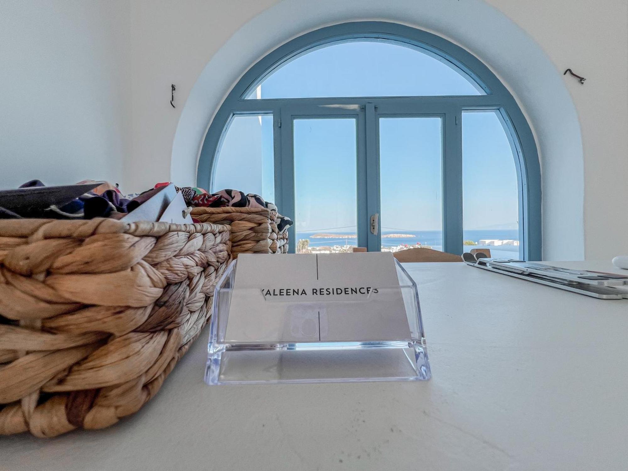 Yaleena Residences Drios Ngoại thất bức ảnh