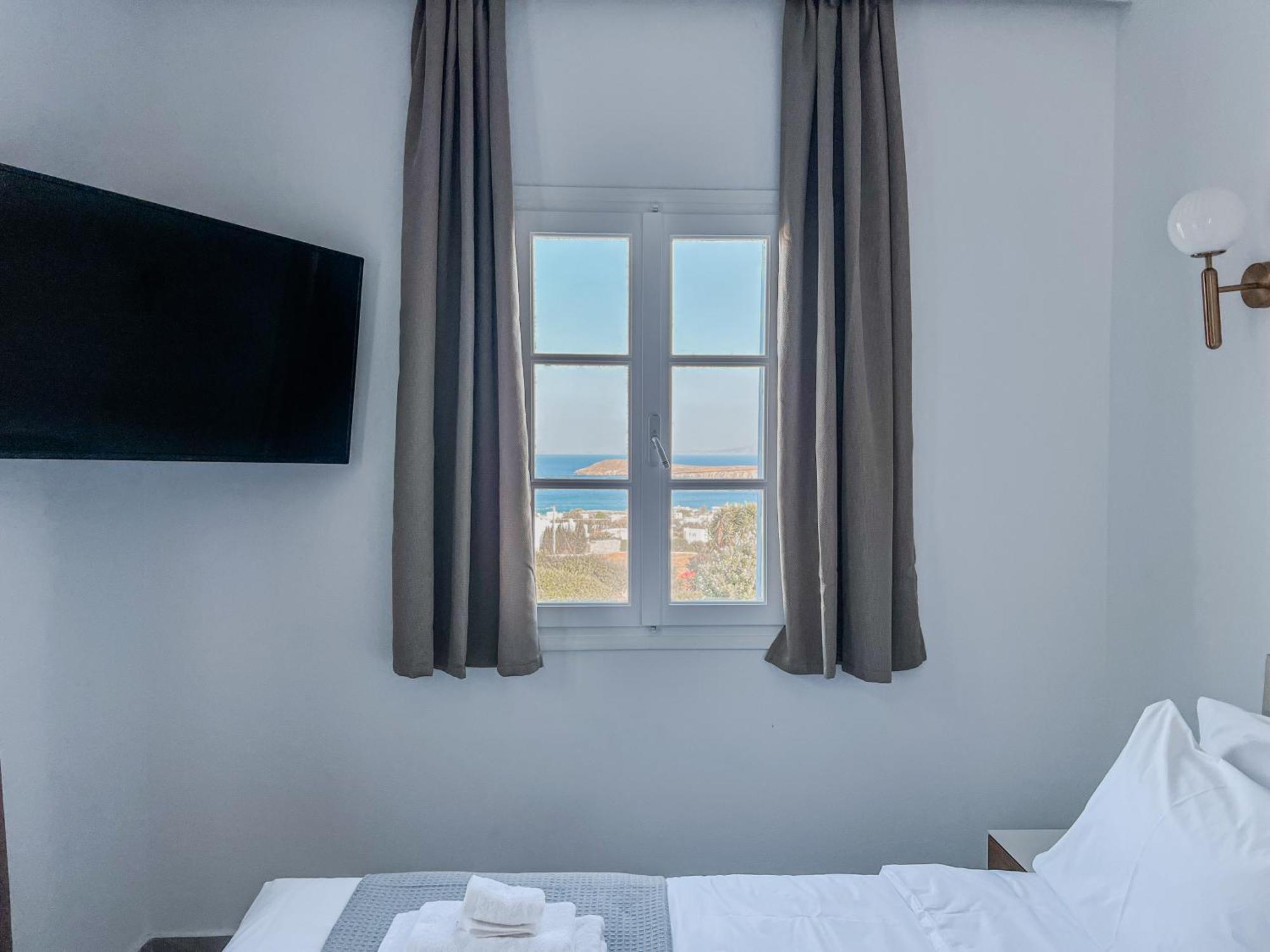 Yaleena Residences Drios Ngoại thất bức ảnh