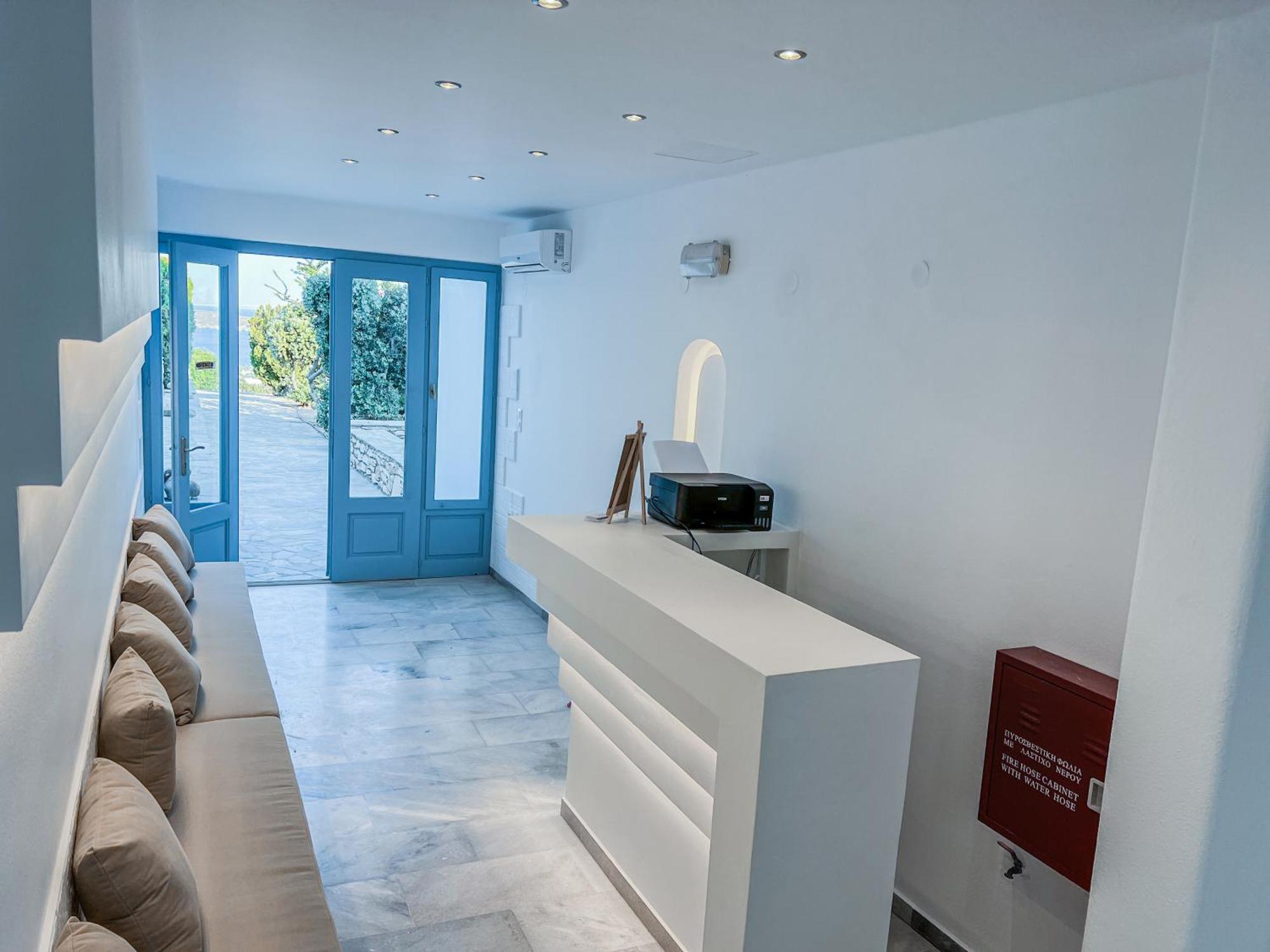 Yaleena Residences Drios Ngoại thất bức ảnh