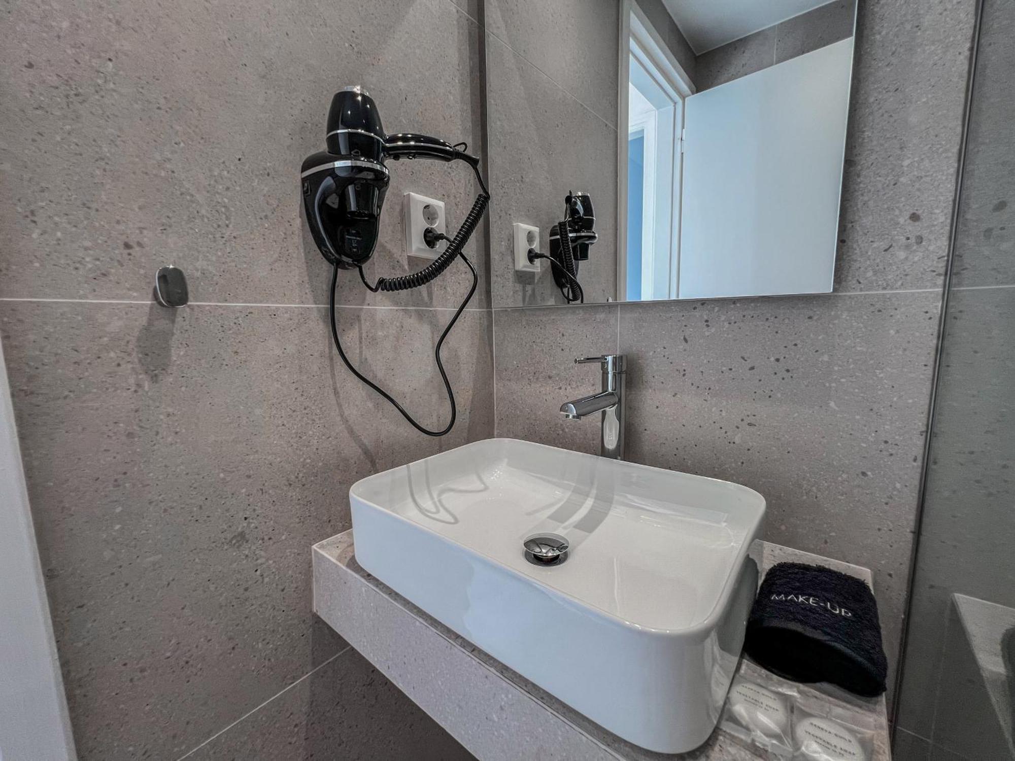 Yaleena Residences Drios Ngoại thất bức ảnh