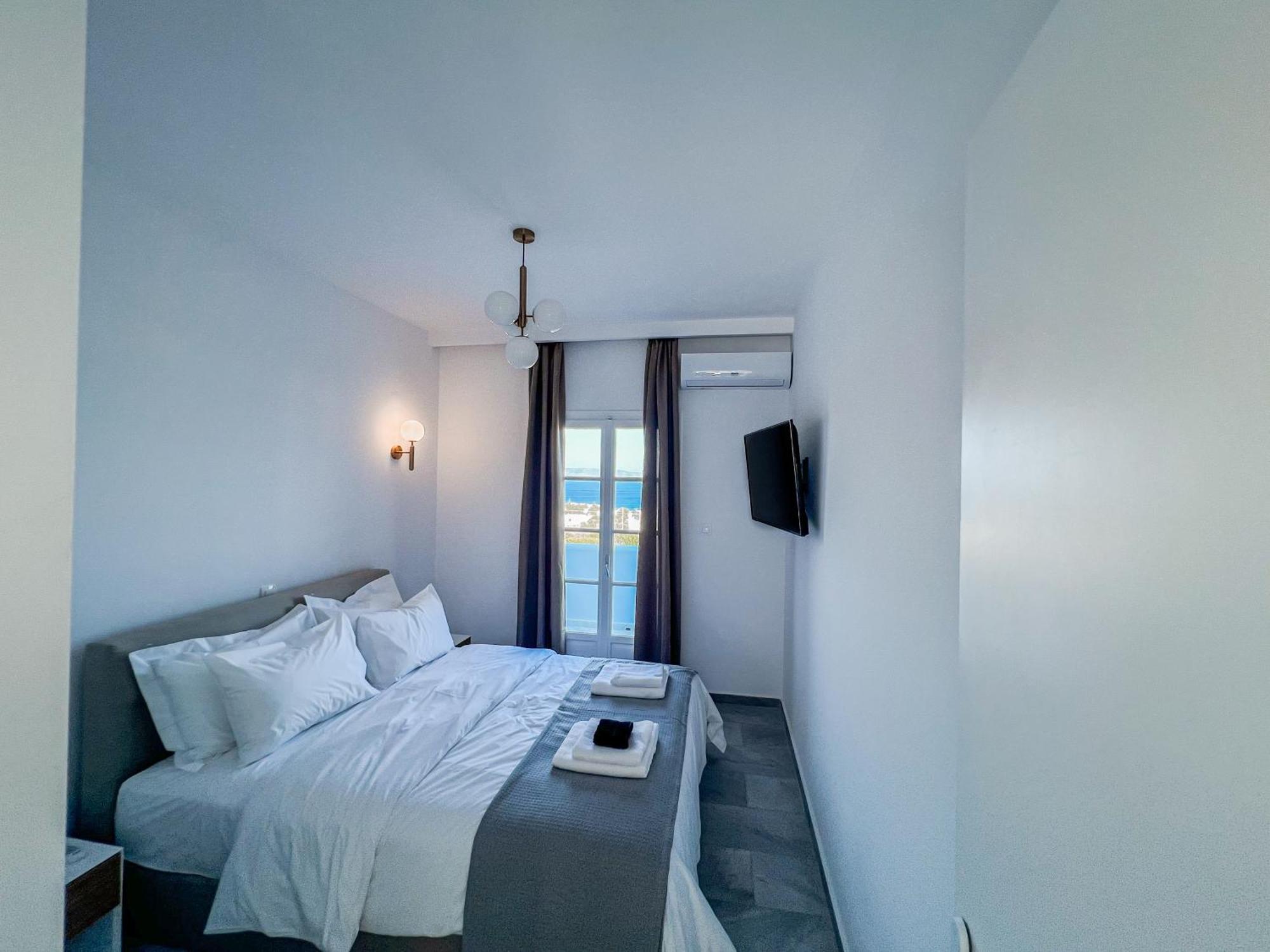 Yaleena Residences Drios Ngoại thất bức ảnh