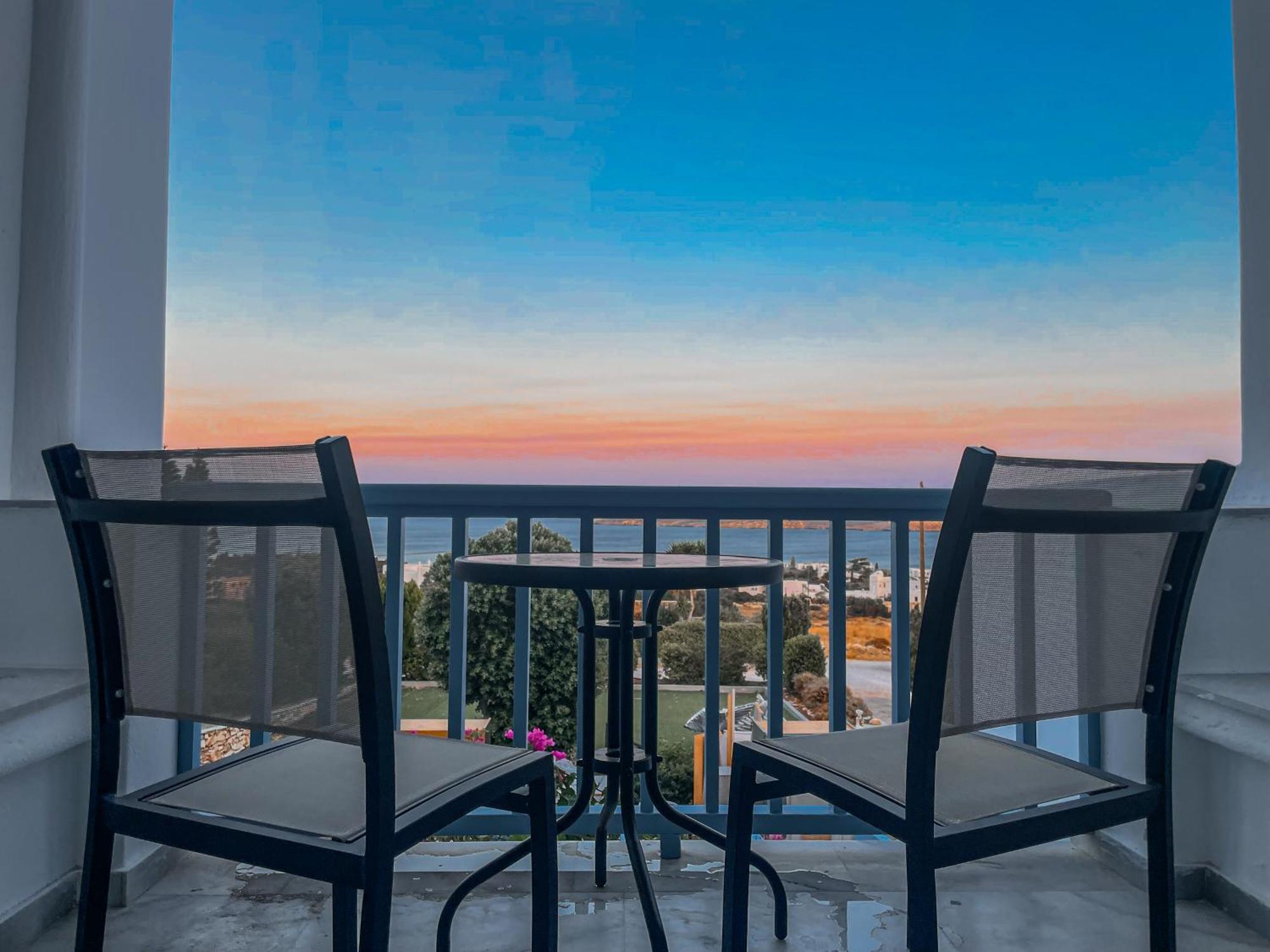 Yaleena Residences Drios Ngoại thất bức ảnh